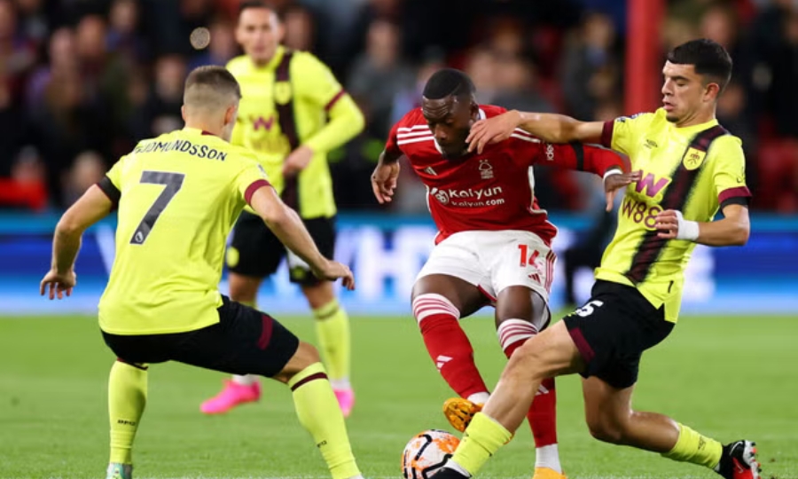 Nottingham Forest and Burnley Battle to Controversial 1-1 Draw